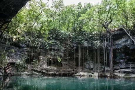 cenotes tierras mayas