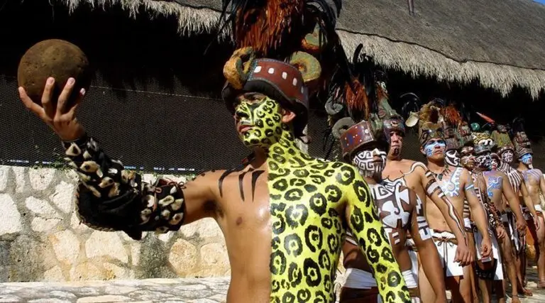 El Juego de Pelota el futbol indigena Tierras Mayas