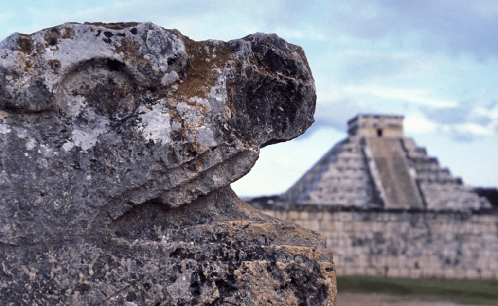Ecotour Chichen Itza, Kukulcán, la serpiente emplumada que dotó de sabiduría