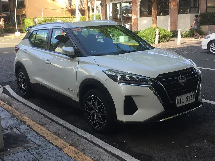 Nissan Kicks blanco, el coche base del Fly & Drive de Tierras Mayas por México