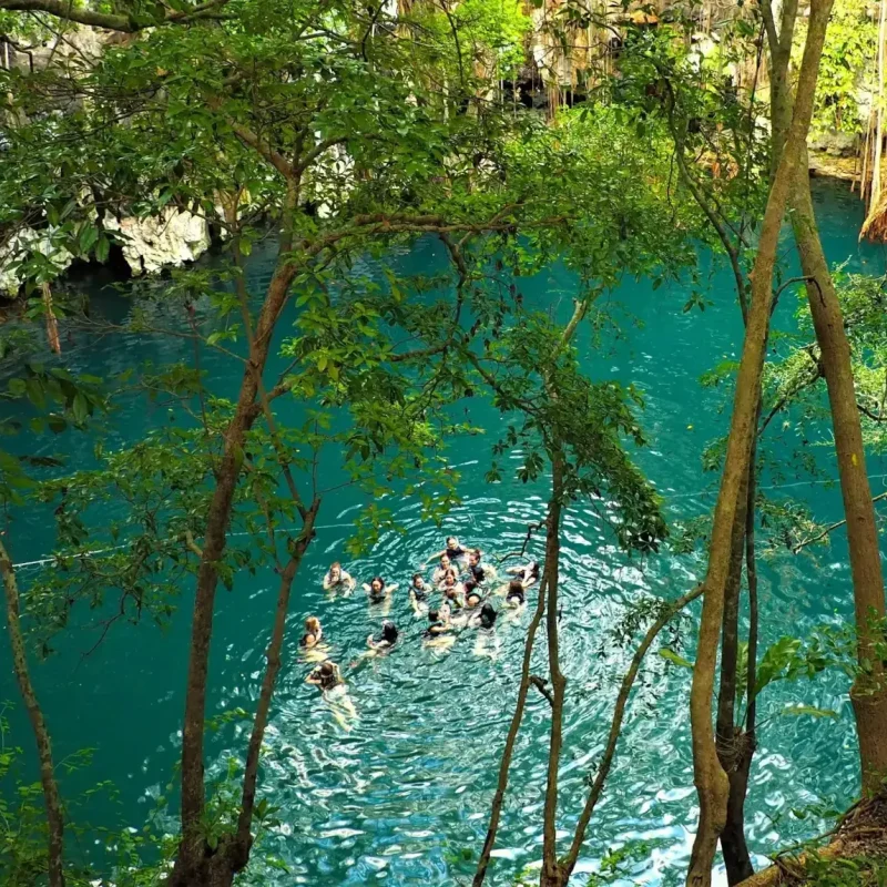 cenote yucatan 1600
